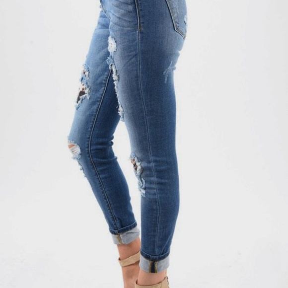 Judy Blue Soft Stretchy Denim with Leopard patched - Picture 3 of 7